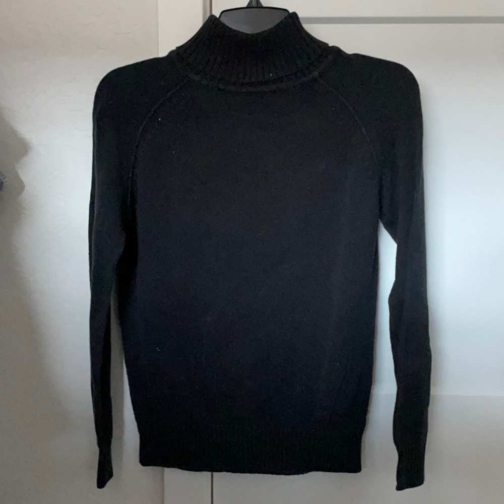 Karen Scott turtle neck. Black. Xs